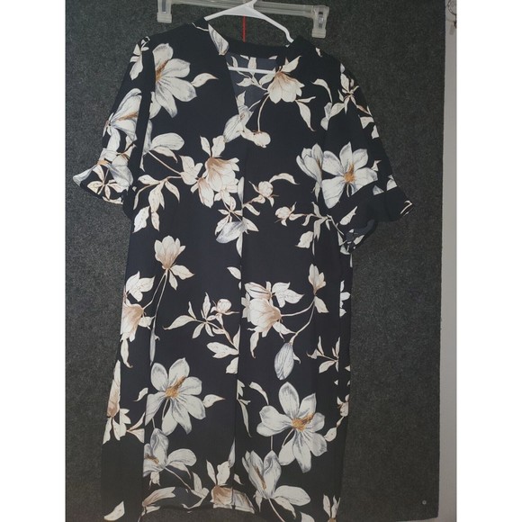 Maternity Tummy Hiding Dress Size 2XL V Neck  Floral Pattern - Picture 1 of 3
